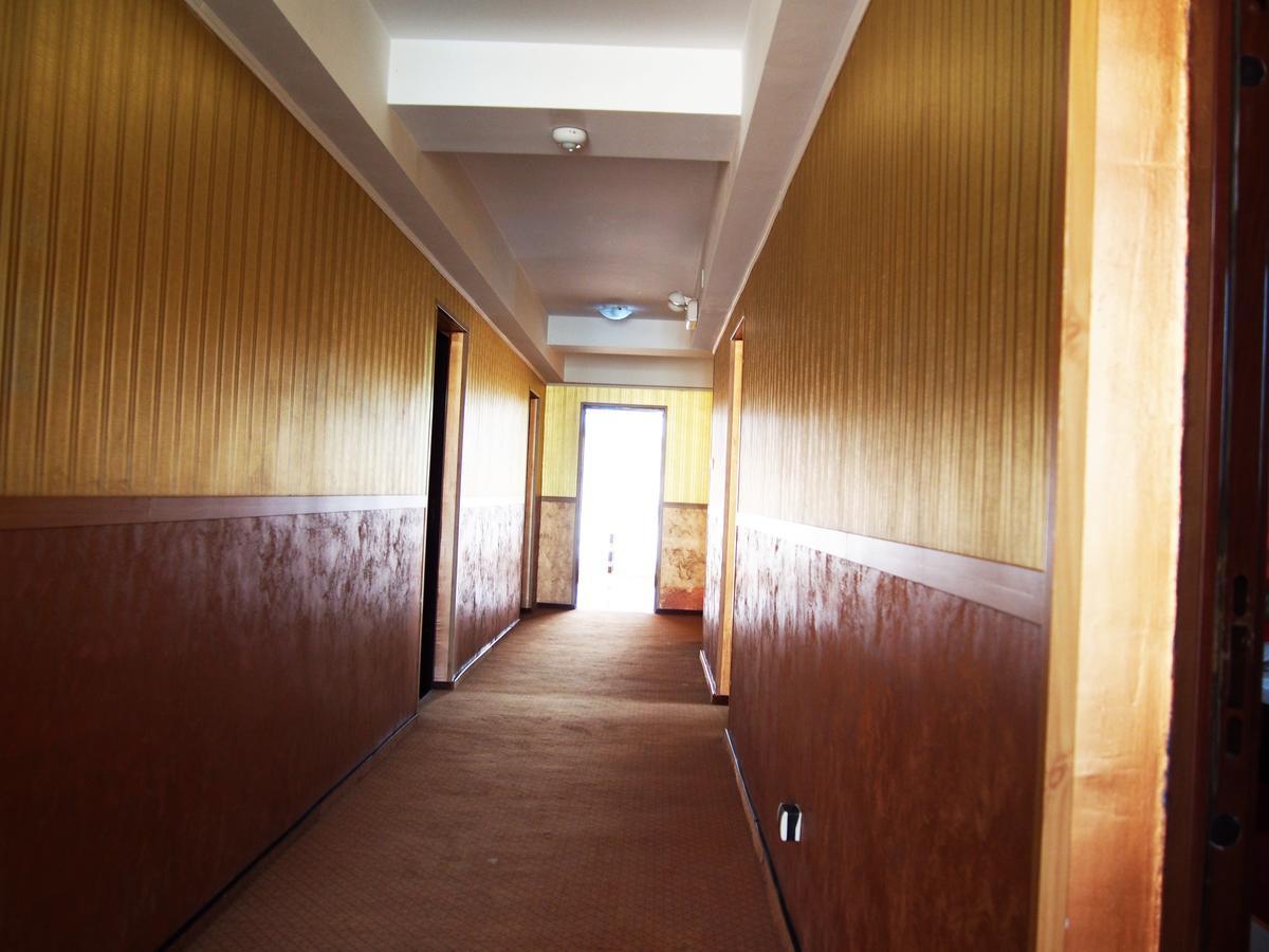 Asia Hotel Târgu Jiu Esterno foto