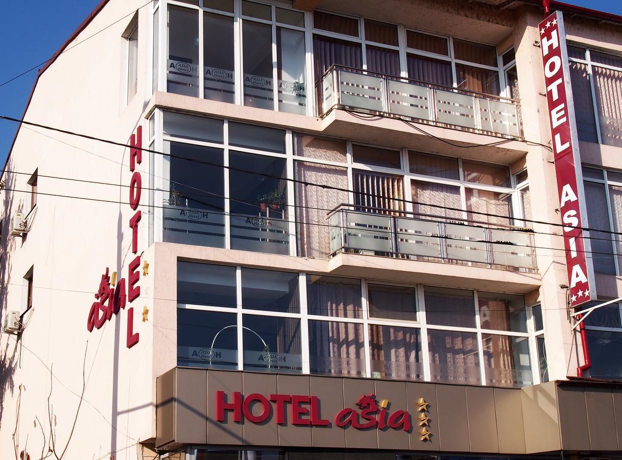 Asia Hotel Târgu Jiu Esterno foto