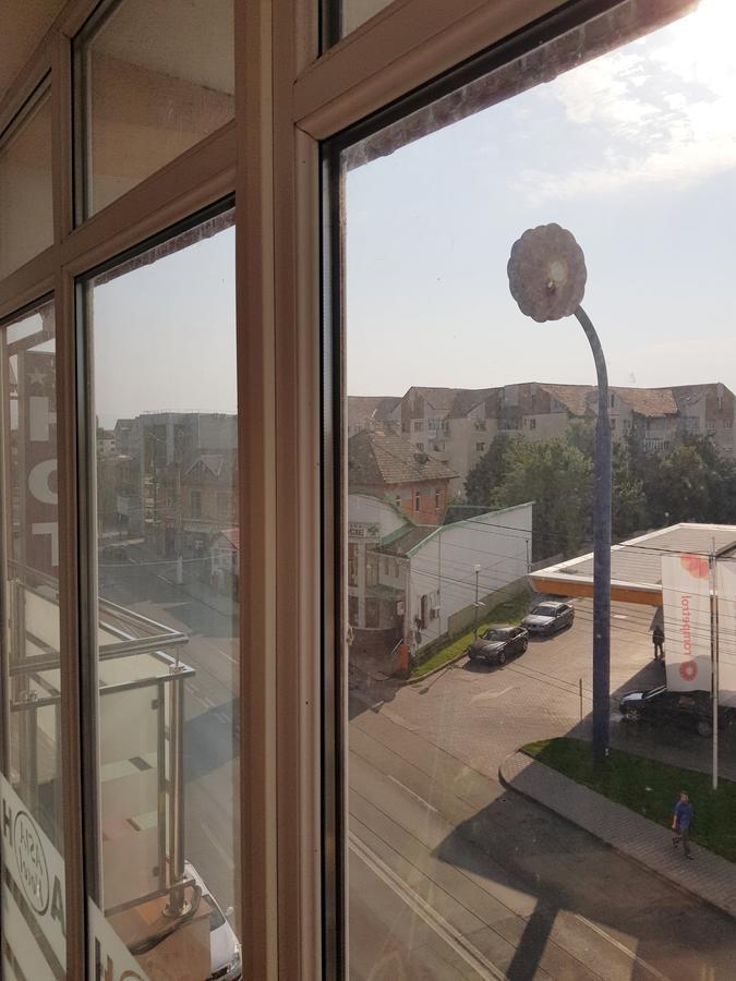 Asia Hotel Târgu Jiu Esterno foto